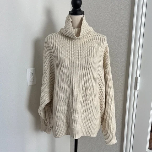 Free People Women's Swim Too Deep Oversized Sweater ❄️🧣⛸️ - Picture 1 of 5